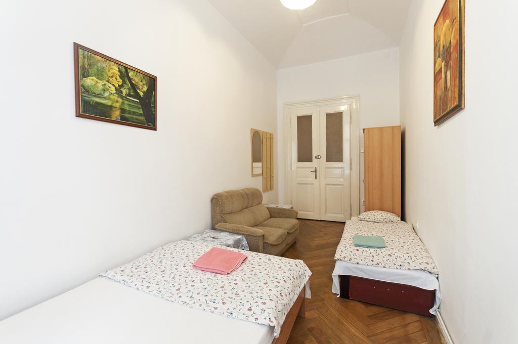Gallery Hostel Praga Exterior foto